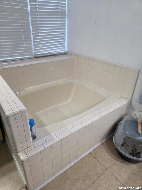 Image 18 of 25 For 5127 Pine Lake