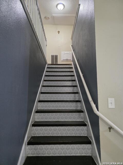 Image 3 of 25 For 5127 Pine Lake