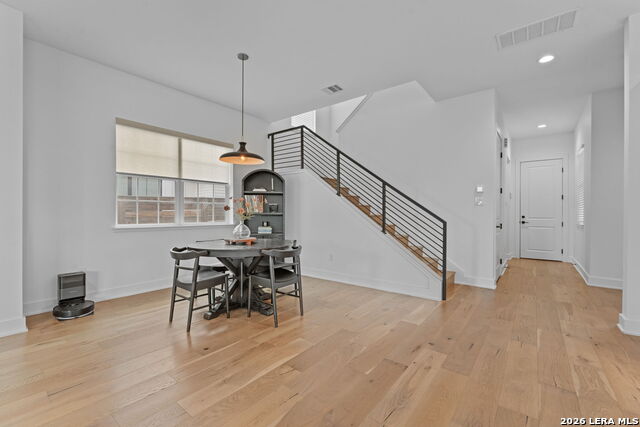 Image 12 of 44 For 415 Alexander Ave