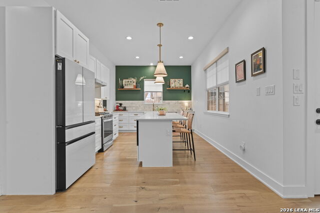 Image 14 of 44 For 415 Alexander Ave