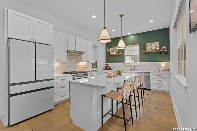 Image 15 of 44 For 415 Alexander Ave