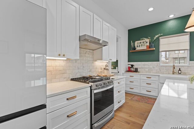 Image 16 of 44 For 415 Alexander Ave