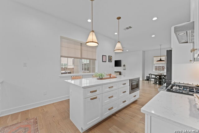 Image 17 of 44 For 415 Alexander Ave