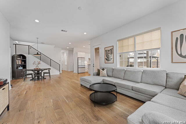 Image 2 of 44 For 415 Alexander Ave