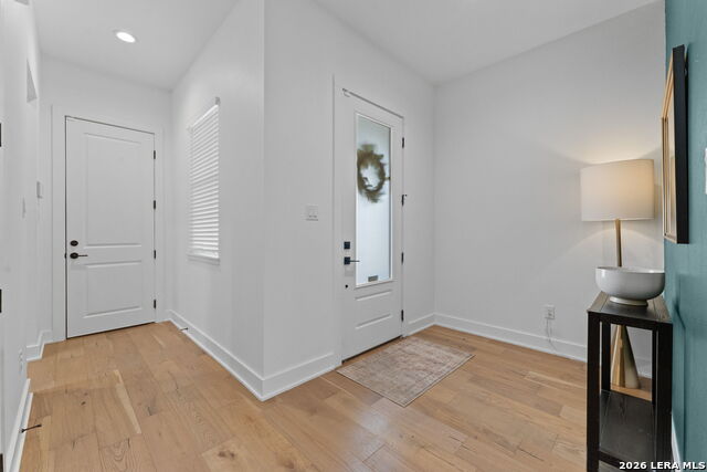 Image 24 of 44 For 415 Alexander Ave