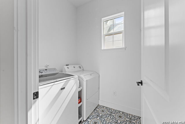 Image 26 of 44 For 415 Alexander Ave