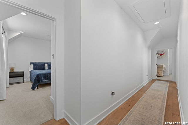 Image 27 of 44 For 415 Alexander Ave