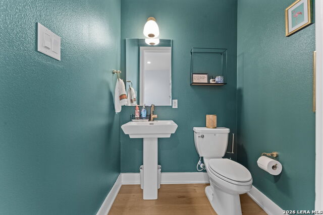 Image 8 of 44 For 415 Alexander Ave