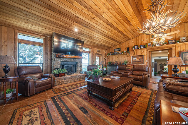 Image 21 of 52 For 13633 Us Highway 87 South