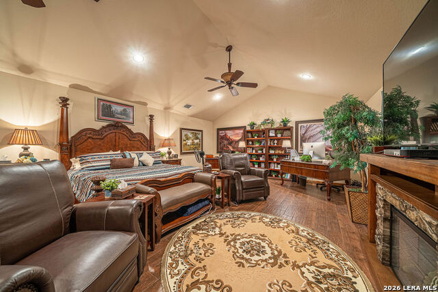 Image 32 of 52 For 13633 Us Highway 87 South