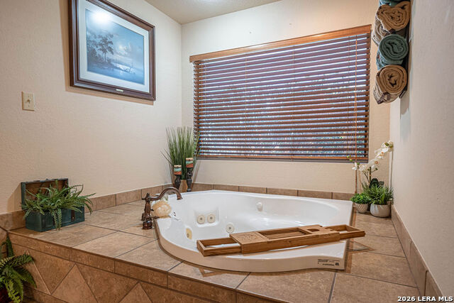 Image 38 of 52 For 13633 Us Highway 87 South