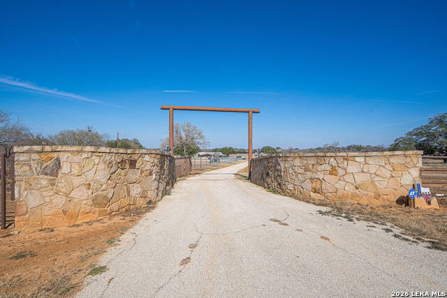 Image 7 of 52 For 13633 Us Highway 87 South