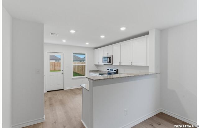 Image 11 of 32 For 450 White Heron Way