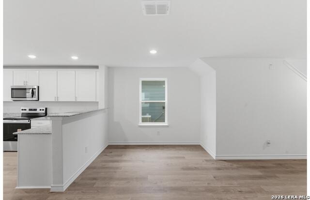 Image 12 of 32 For 450 White Heron Way