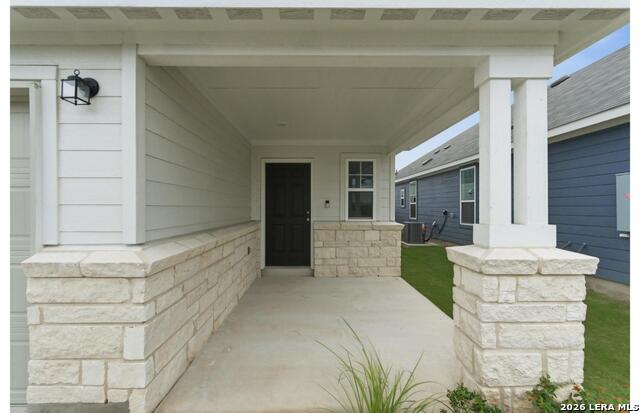 Image 2 of 32 For 450 White Heron Way