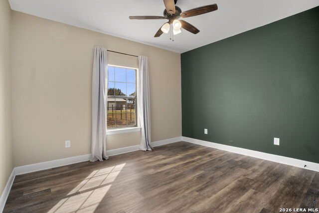 Image 15 of 38 For 659 Thormeyer