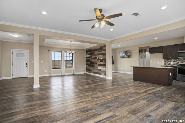 Image 4 of 38 For 659 Thormeyer