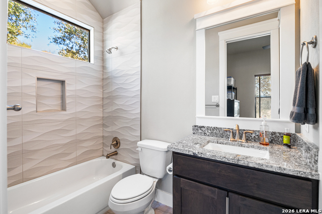 Image 27 of 70 For 407 Havasu  