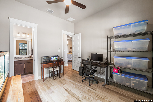 Image 28 of 70 For 407 Havasu  