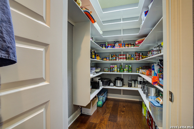 Image 10 of 53 For 112 Westin  