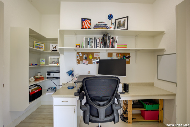 Image 18 of 53 For 112 Westin  