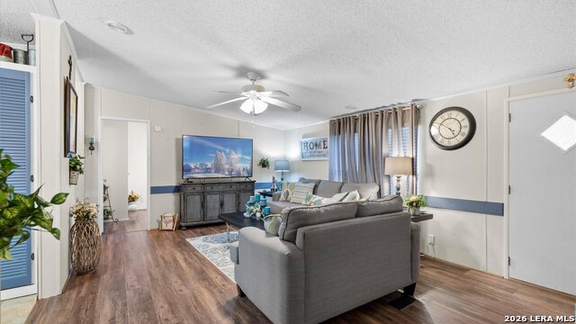 Listing photo id 8 for 1656 Pecan Nw