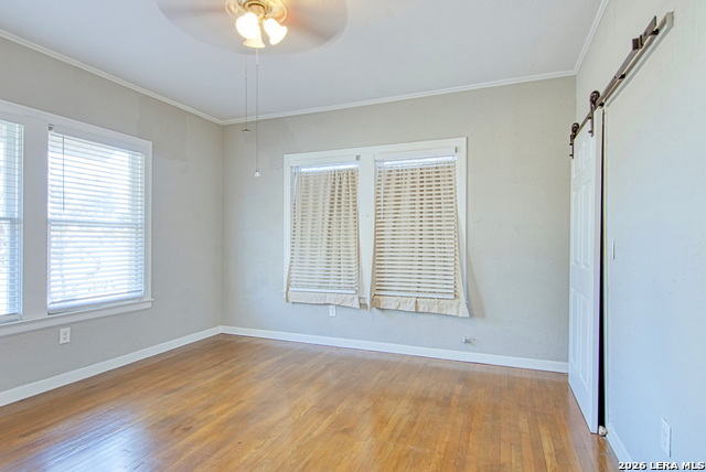 Image 14 of 39 For 204 Lovera Blvd