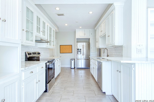 Image 26 of 39 For 204 Lovera Blvd