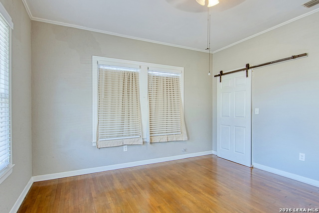 Image 30 of 39 For 204 Lovera Blvd