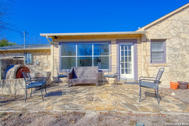 Image 33 of 39 For 204 Lovera Blvd