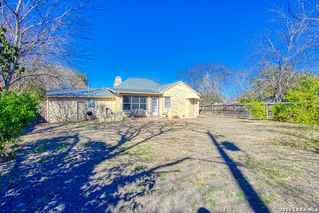 Image 37 of 39 For 204 Lovera Blvd