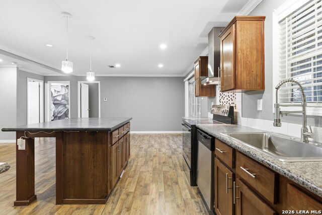 Image 11 of 67 For 2383 Tomblin