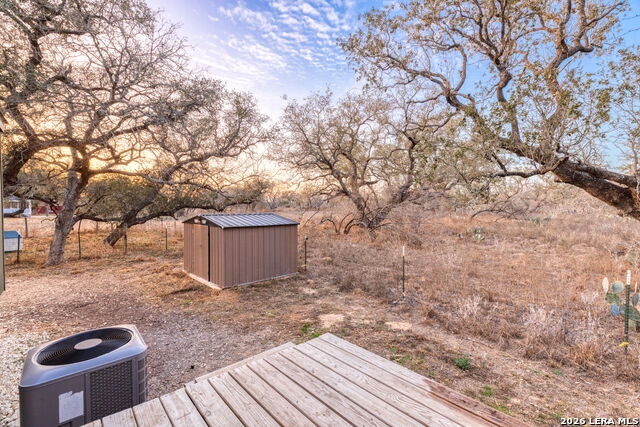 Image 44 of 67 For 2383 Tomblin