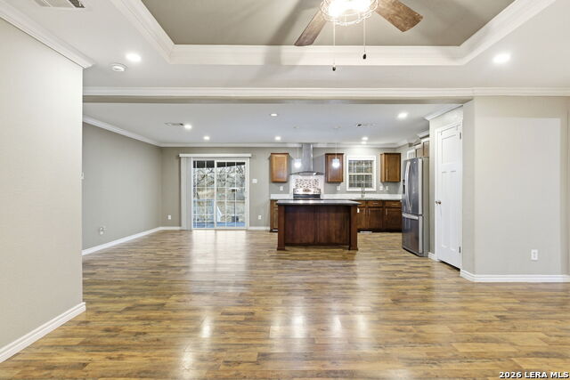 Image 6 of 67 For 2383 Tomblin