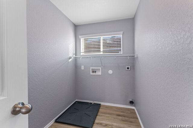 Image 22 of 31 For 170 Palazzo Torre