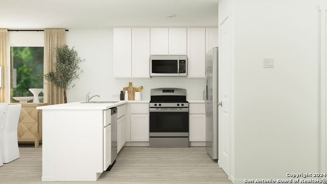 Image 9 of 22 For 7663 Varo Glen