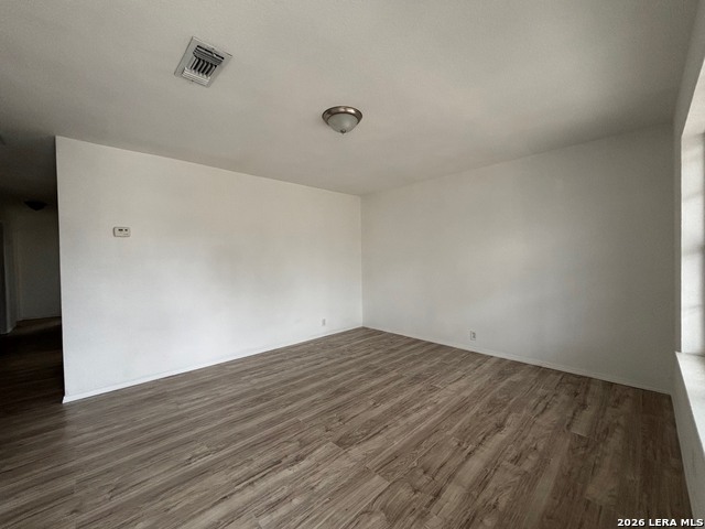 Image 2 of 15 For 513 Fitch  