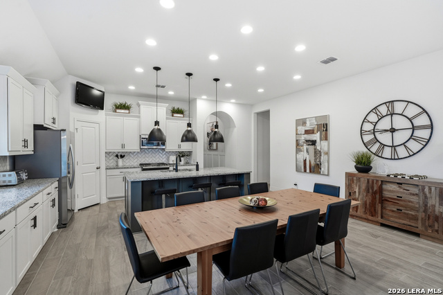 Image 17 of 40 For 14107 Rio Lobo