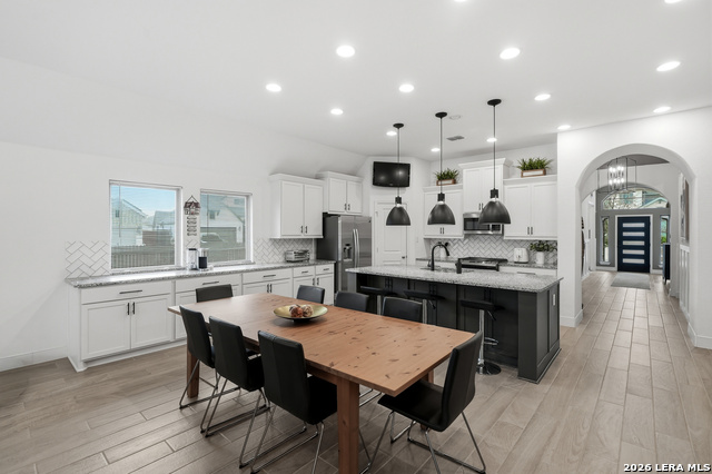 Image 18 of 40 For 14107 Rio Lobo