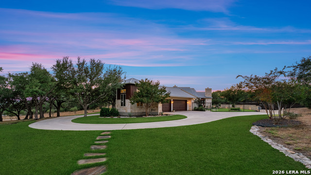 Listing photo id 102 for 1043 Twin River
