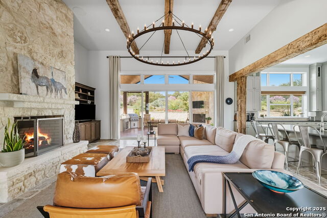 Listing photo id 16 for 1043 Twin River