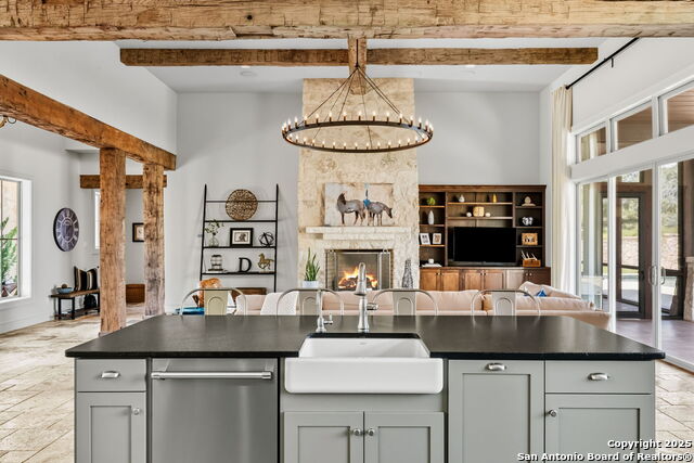 Listing photo id 19 for 1043 Twin River