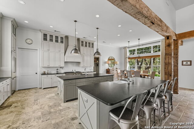 Listing photo id 27 for 1043 Twin River