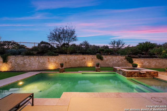 Listing photo id 62 for 1043 Twin River