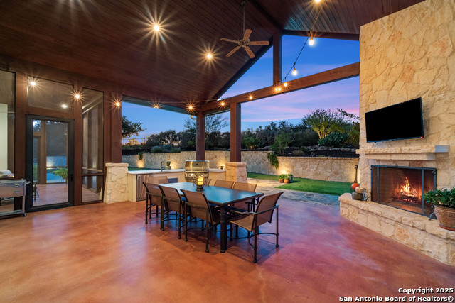 Listing photo id 64 for 1043 Twin River