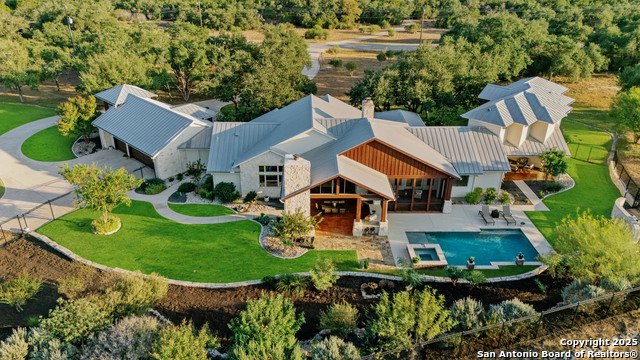 Listing photo id 97 for 1043 Twin River