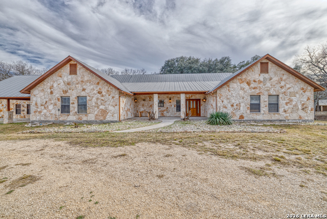 Details for 498 Camino Del Rancho, ConCan, TX 78838
