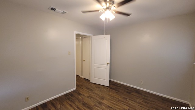 Image 13 of 24 For 521-523 Southtrail Drive