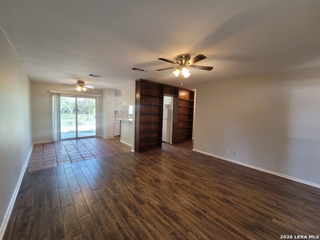 Image 15 of 24 For 521-523 Southtrail Drive