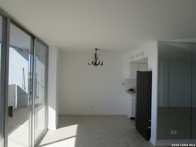 Image 6 of 34 For 7039 San Pedro Ave  1110